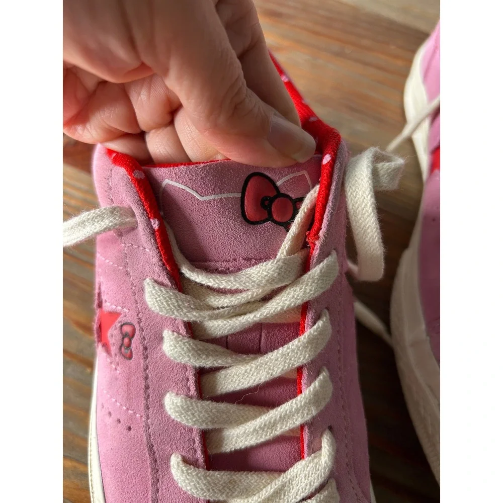 Converse One Star‎ x Hello Kitty Pink Sneakers Womens Size 7 Low Top Shoes - Picture 7 of 9